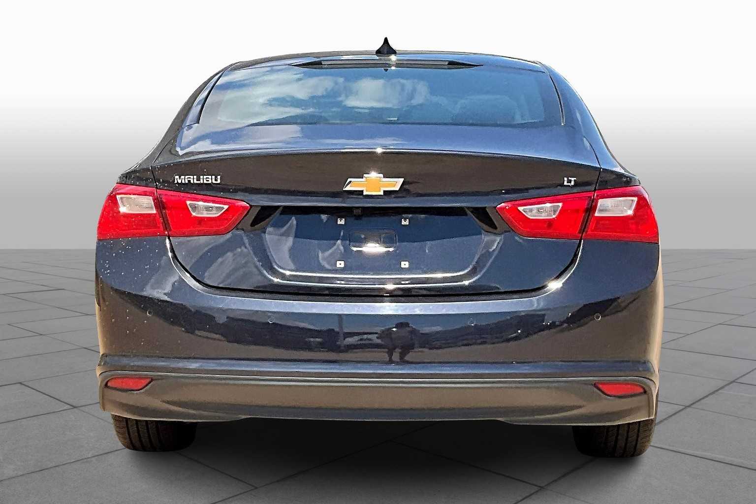 2023 Chevrolet Malibu 1LT photo 4