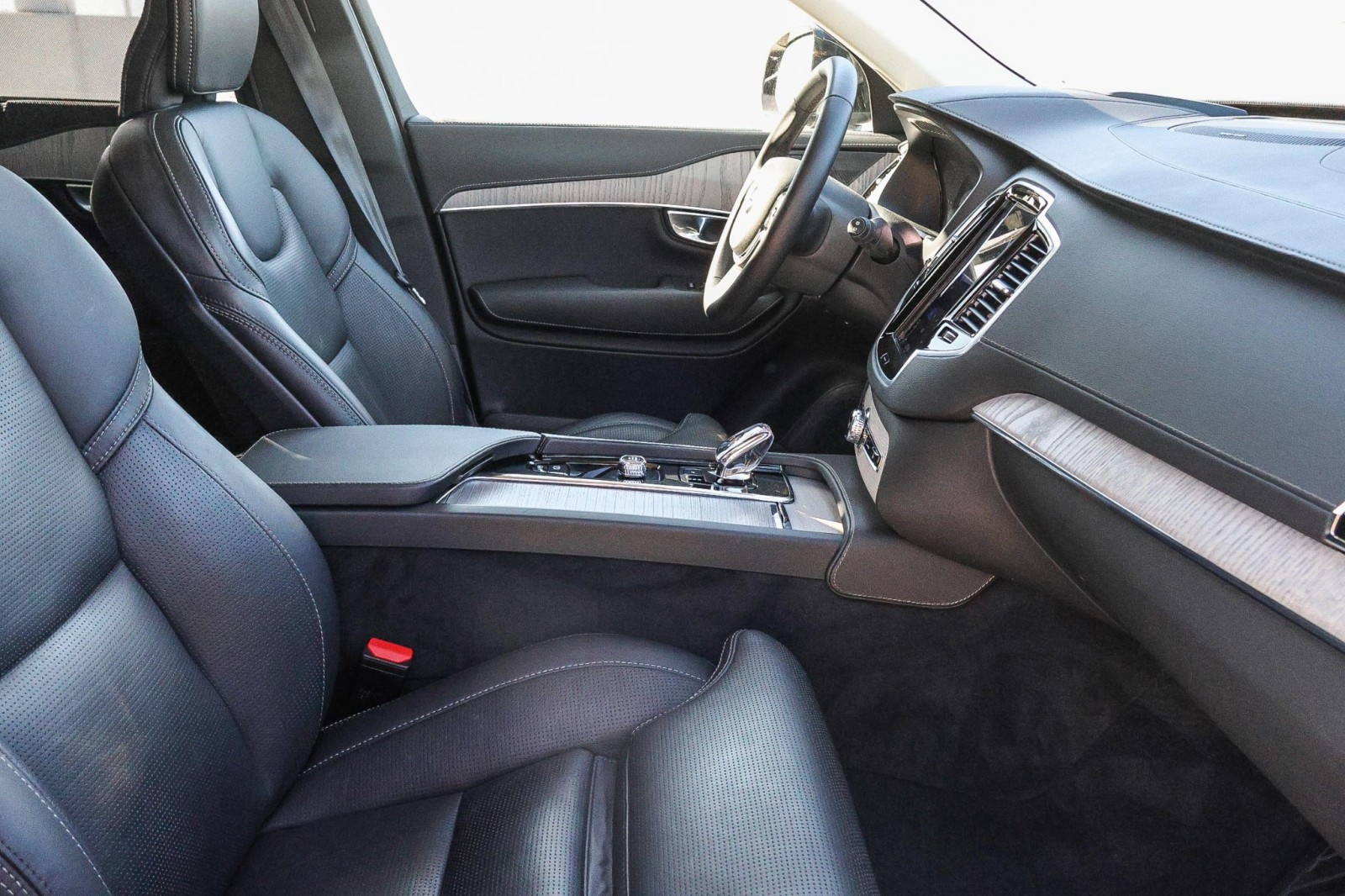 2024 Volvo XC90 Recharge Ultimate photo 12