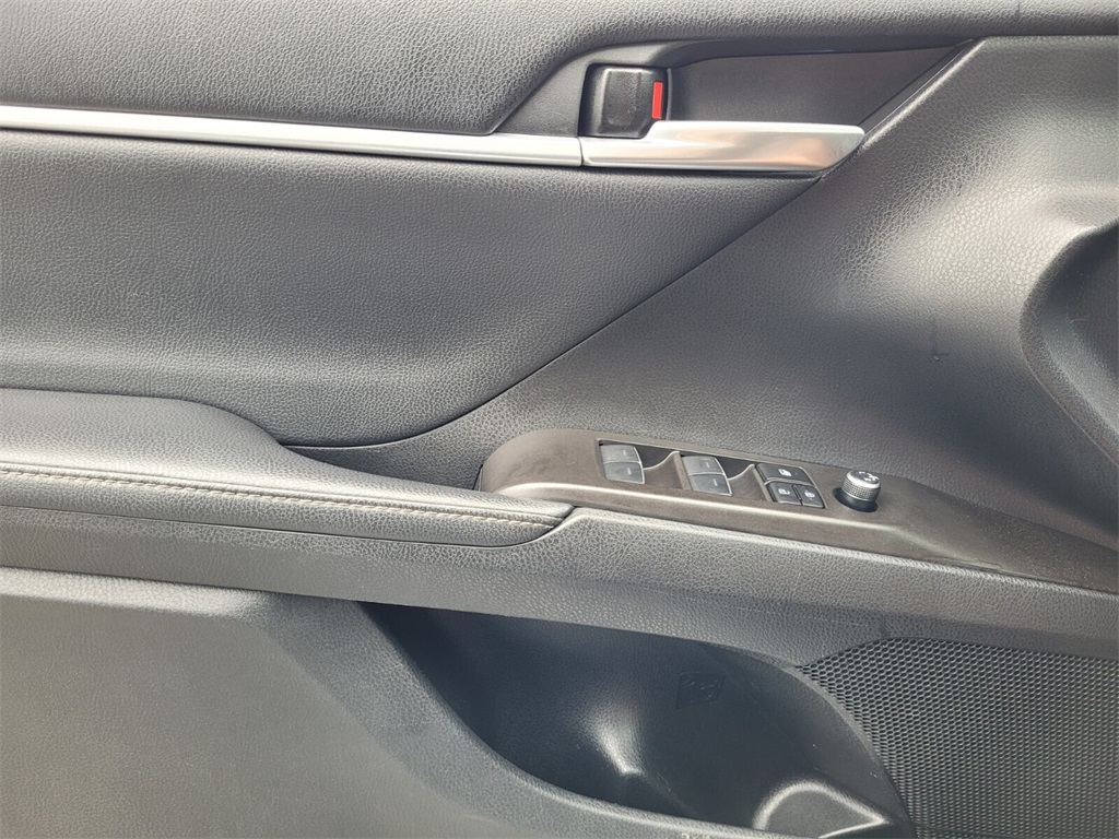 2023 Toyota Camry XSE photo 24