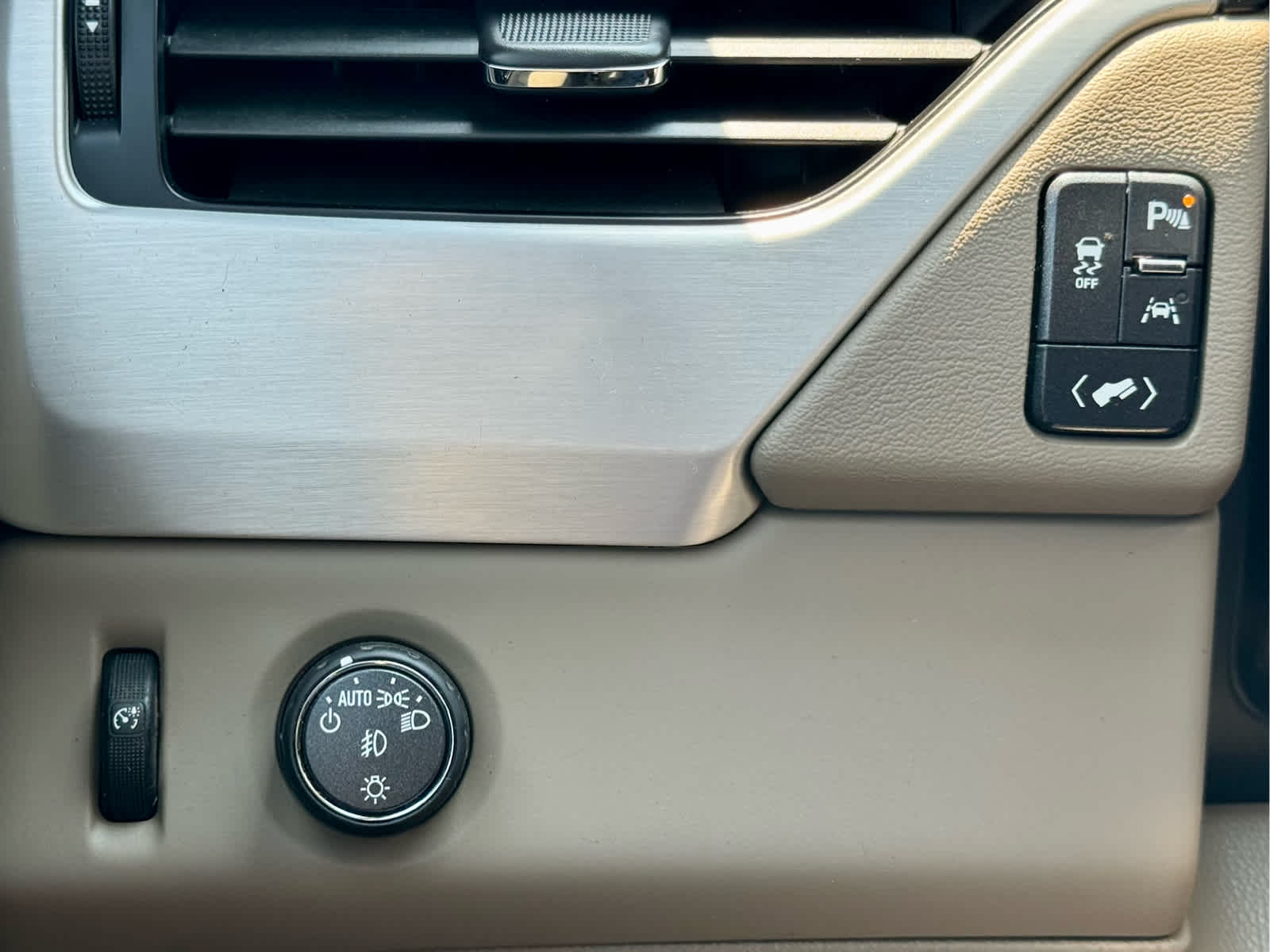 2020 Gmc Yukon XL SLT photo 15