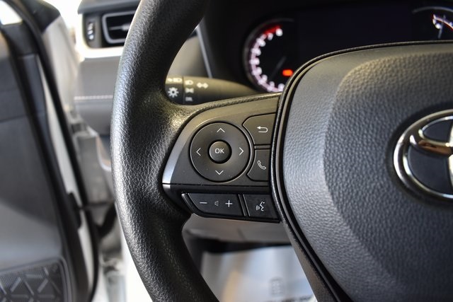 2024 Toyota RAV4 LE photo 17