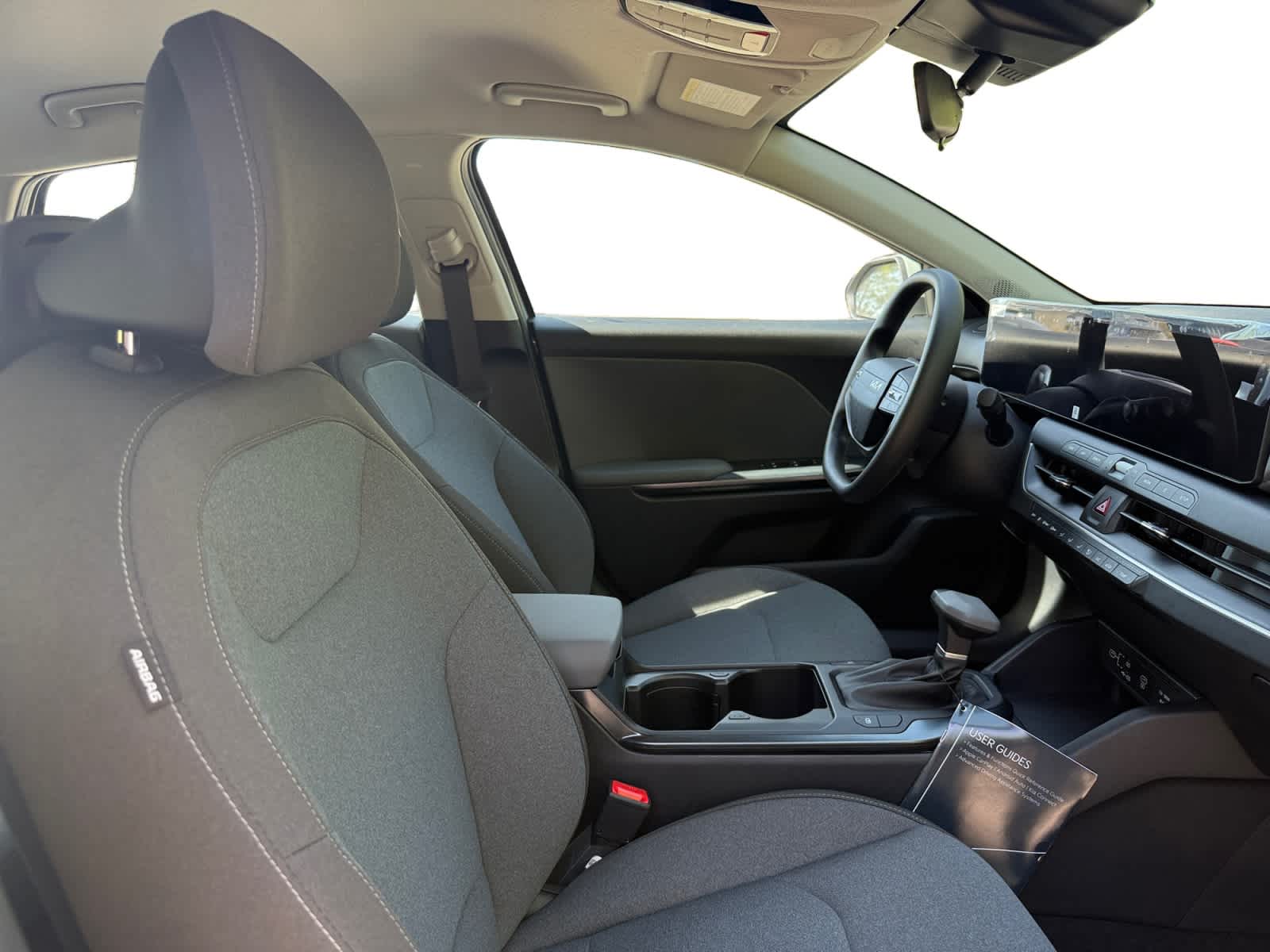 2025 Kia K4 LXS photo 15