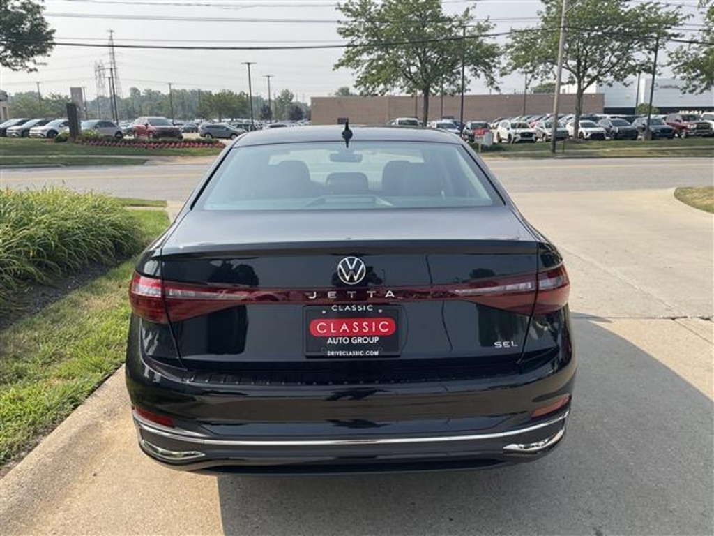 2025 Volkswagen Jetta 1.5T Highline photo 2