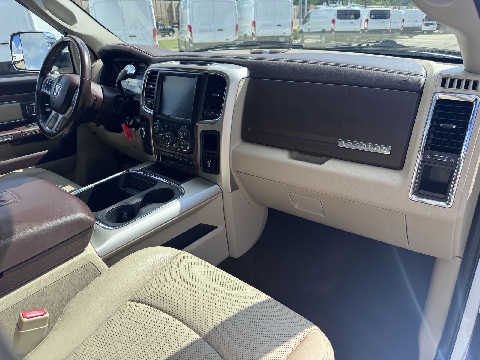 2017 Ram 3500 Laramie photo 19