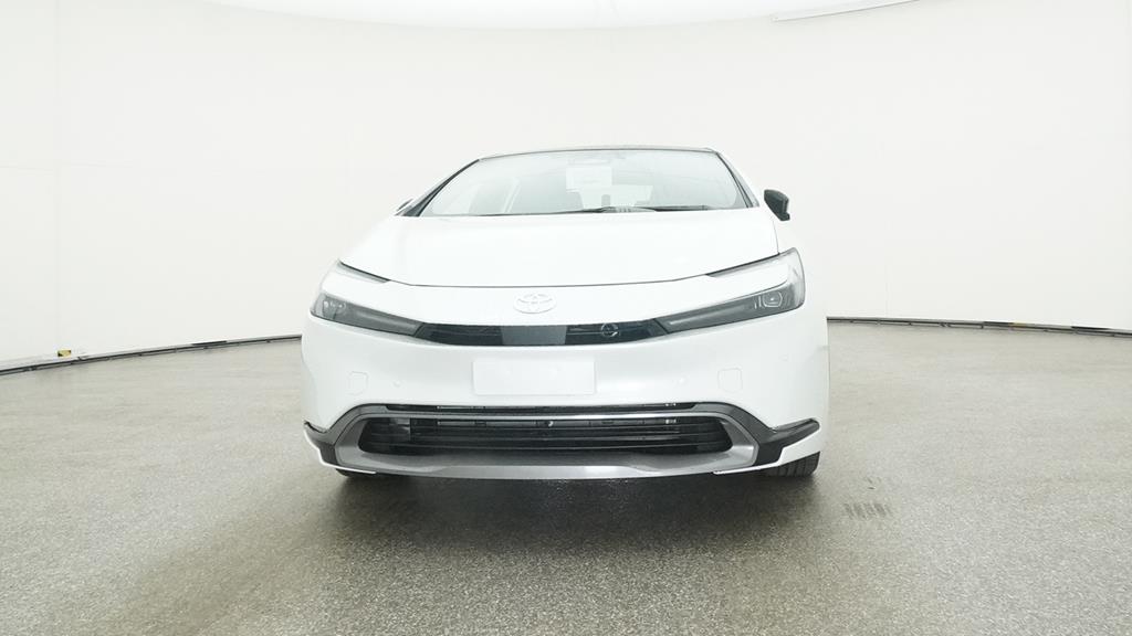 2025 Toyota Prius XLE photo 3