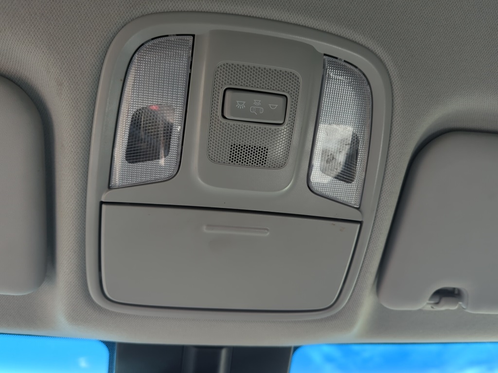 2022 Kia Niro EV EX photo 17