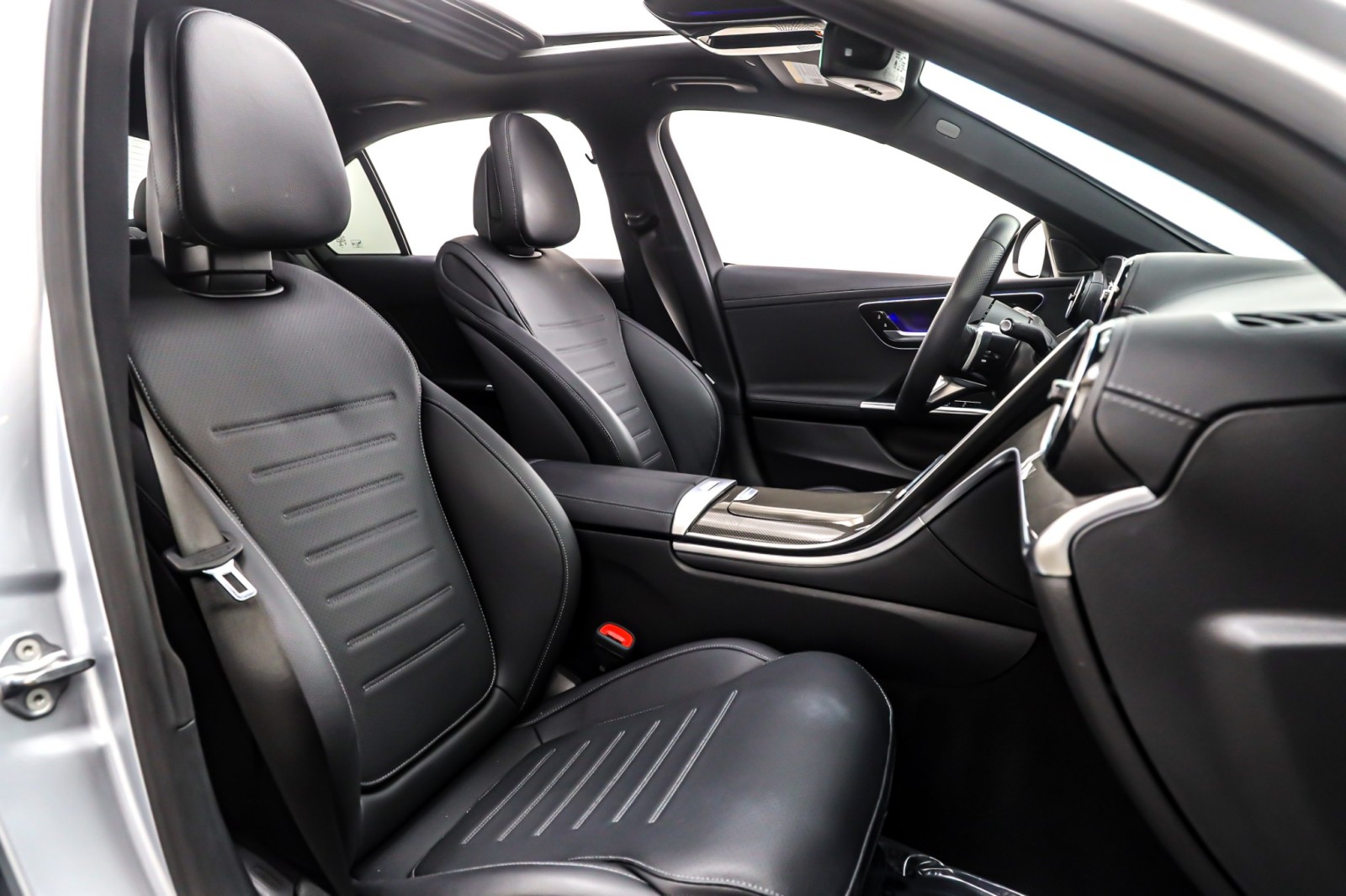 2023 Mercedes Benz C 300 Sedan photo 4