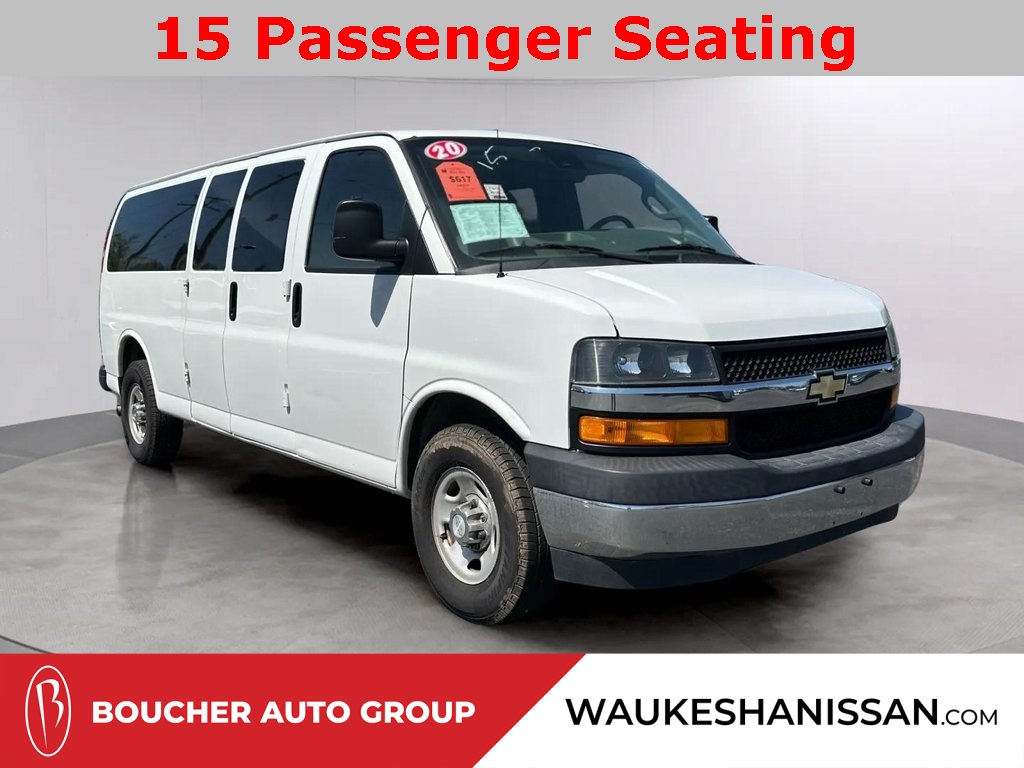2020 Chevrolet Express Passenger LT's photo