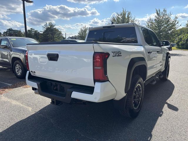2024 Toyota Tacoma TRD Off-Road photo 4