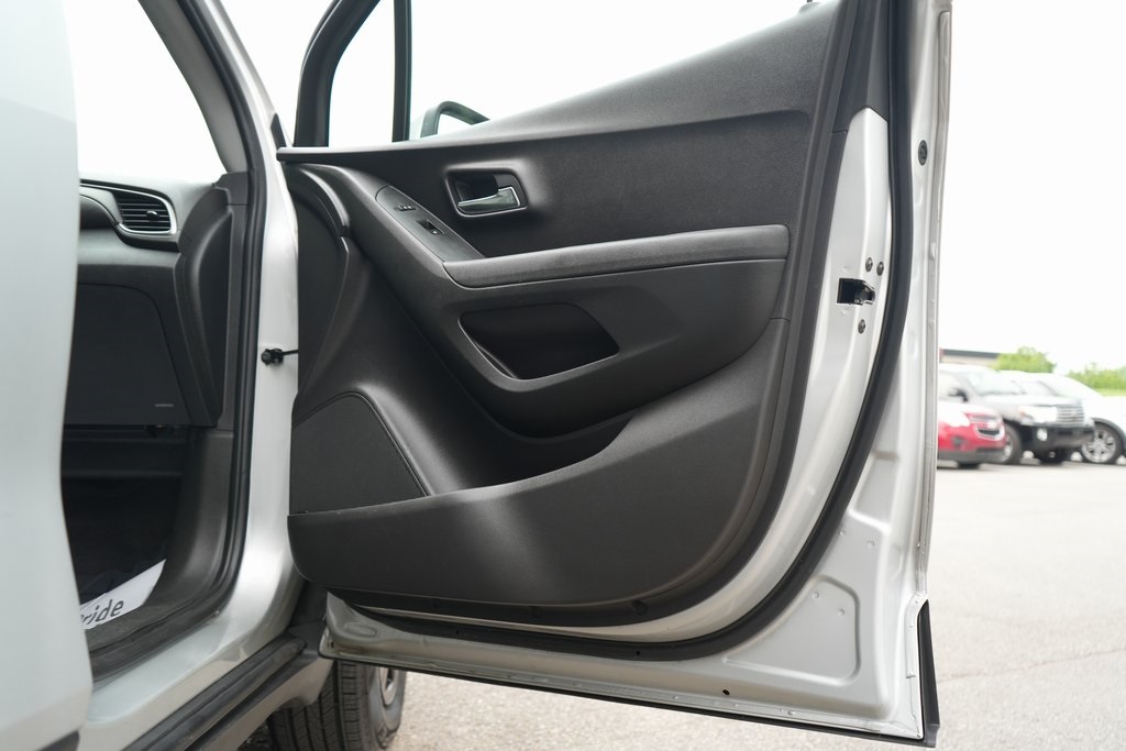 2019 Chevrolet Trax LT photo 32