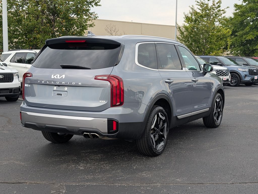 2025 Kia Telluride S photo 3