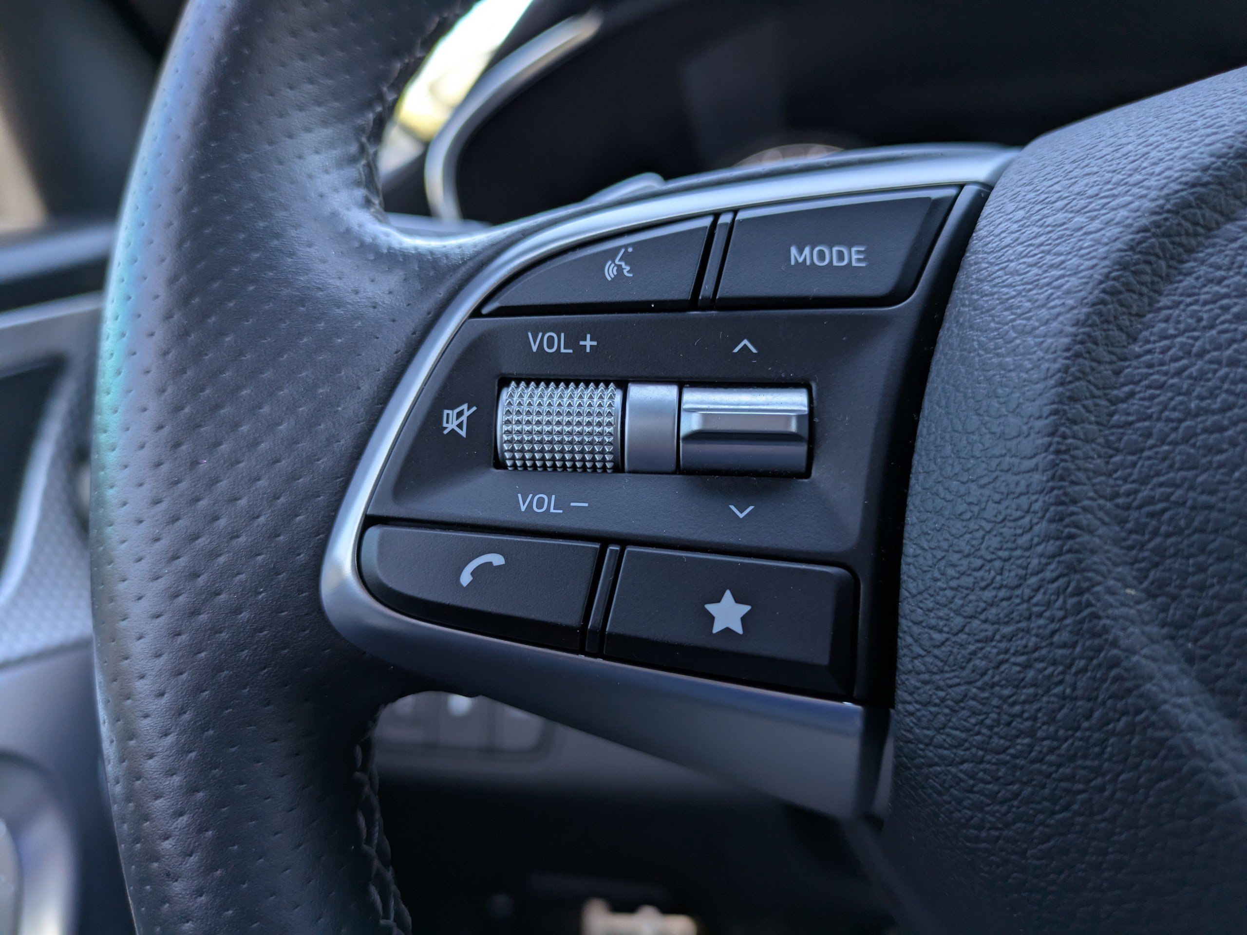 2023 Genesis G70 3.3T photo 19