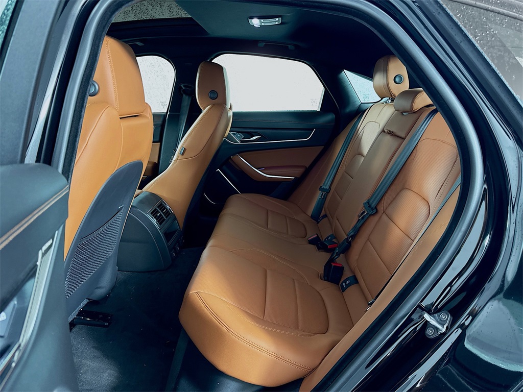 New 2024 Black Jaguar R-Dynamic SE image 26