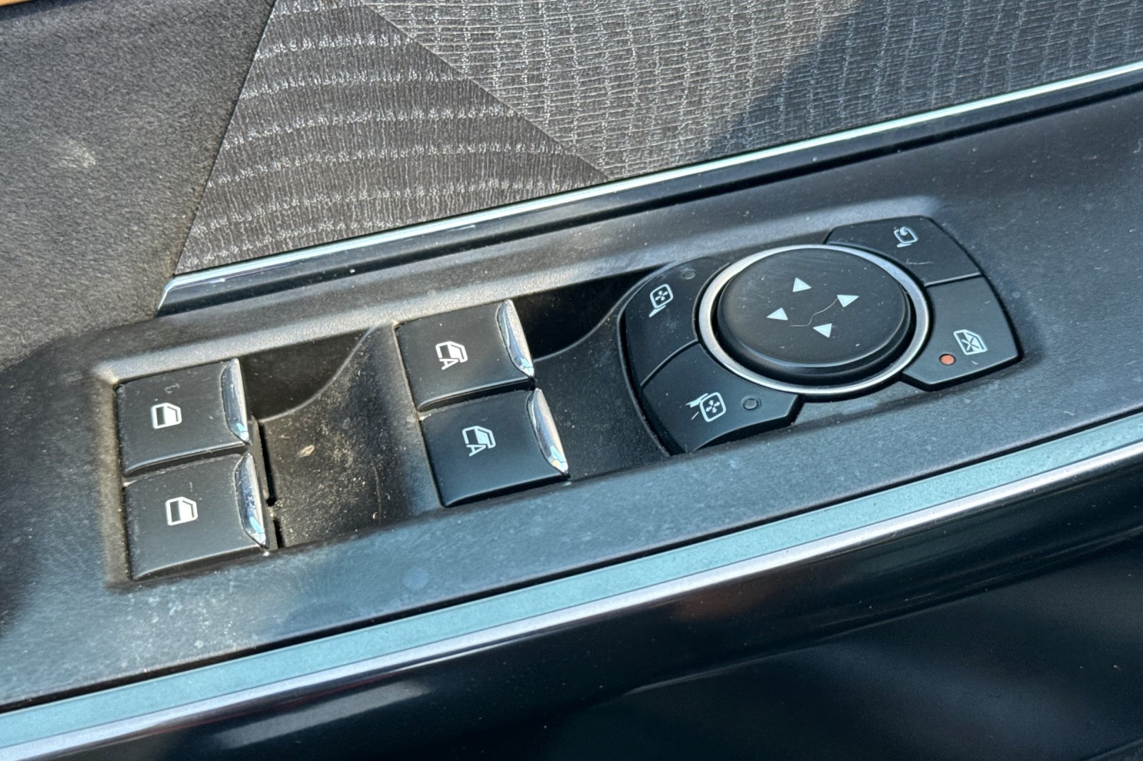 2021 Ford F-150 Platinum photo 14