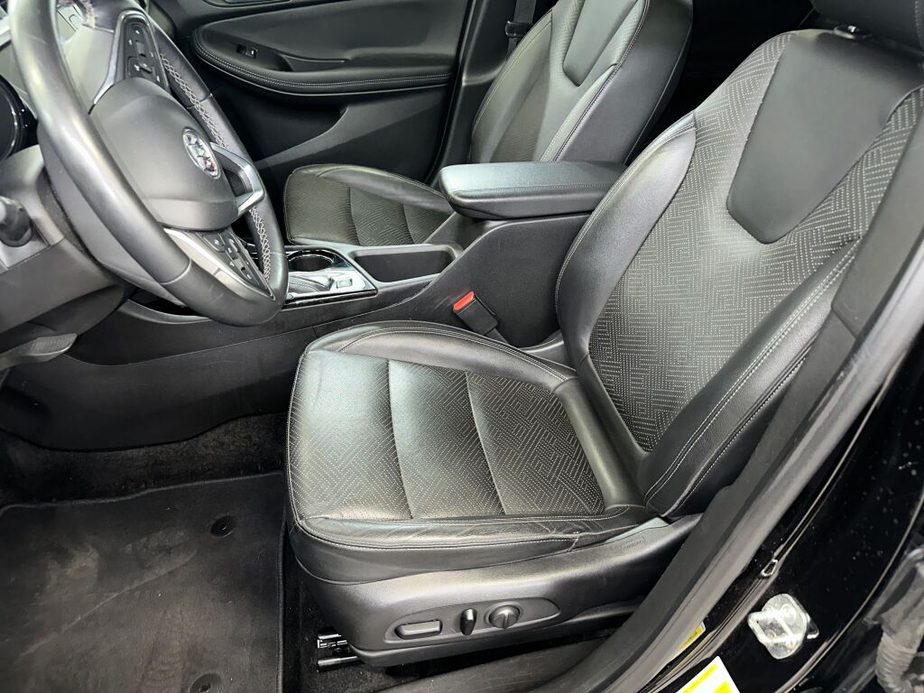 2021 Buick Encore GX Essence Sport photo 2