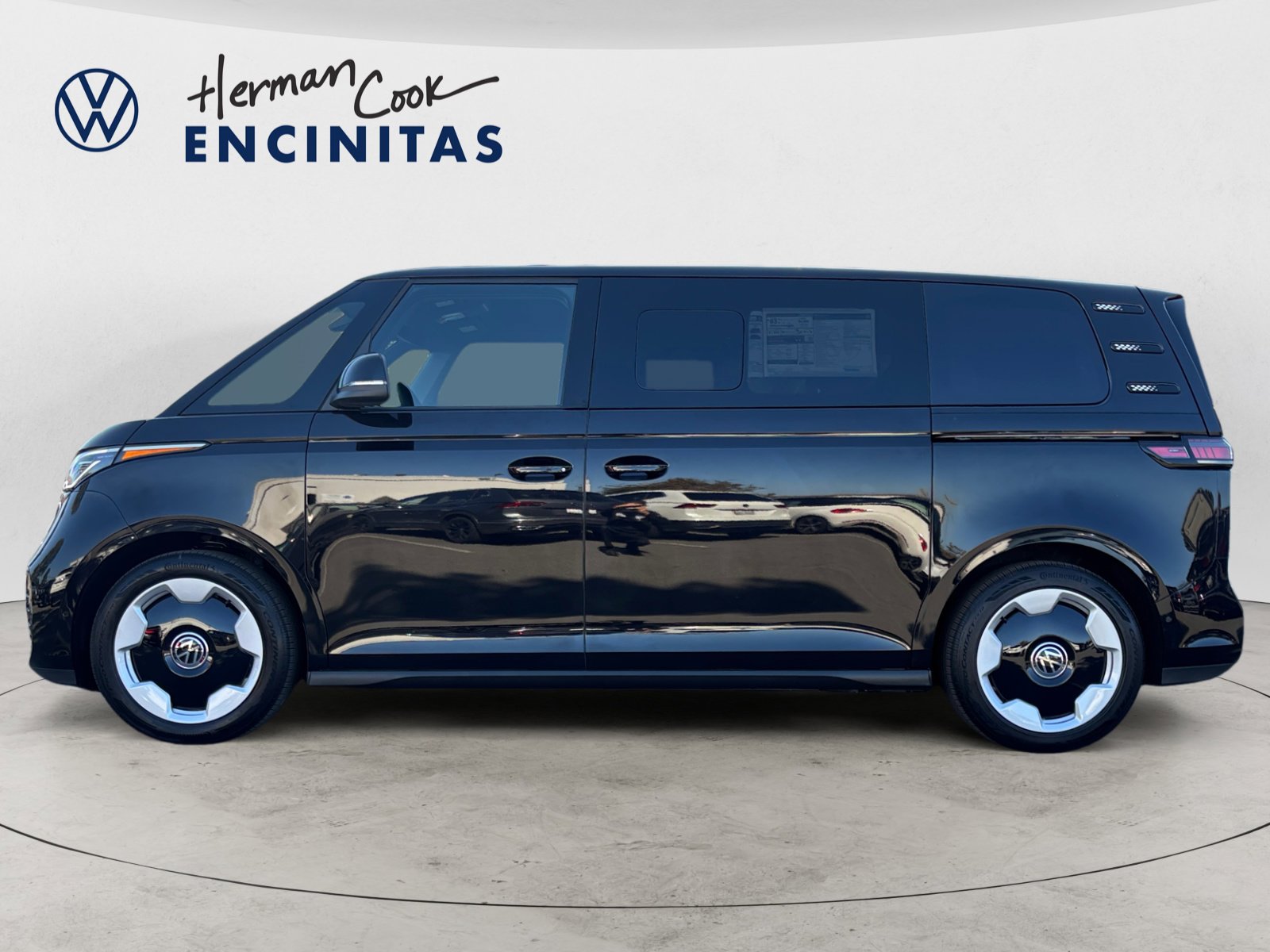 2025 Volkswagen ID. Buzz Pro S photo 2