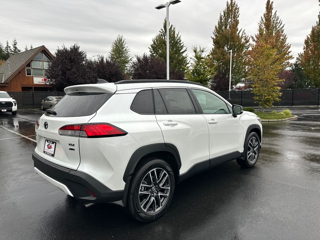 2026 Toyota Corolla Cross XLE photo 3