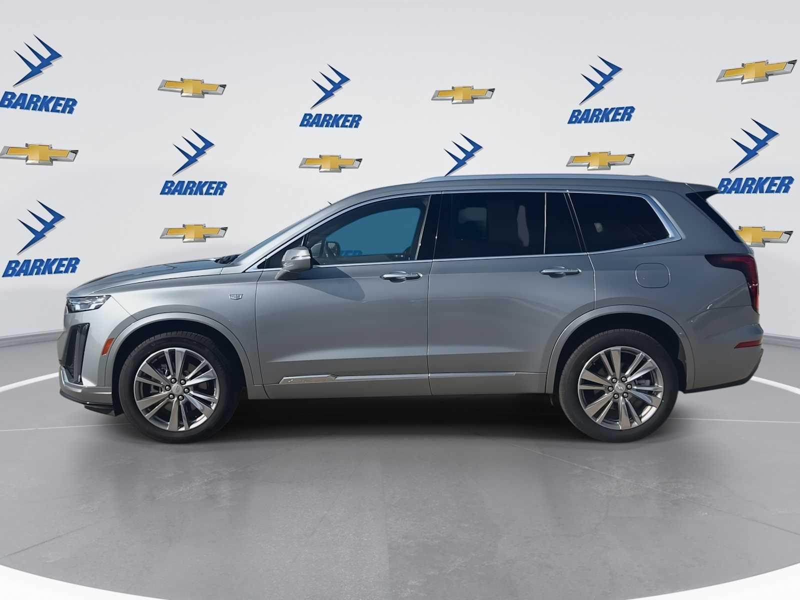 2025 Cadillac XT6 Premium Luxury photo 4