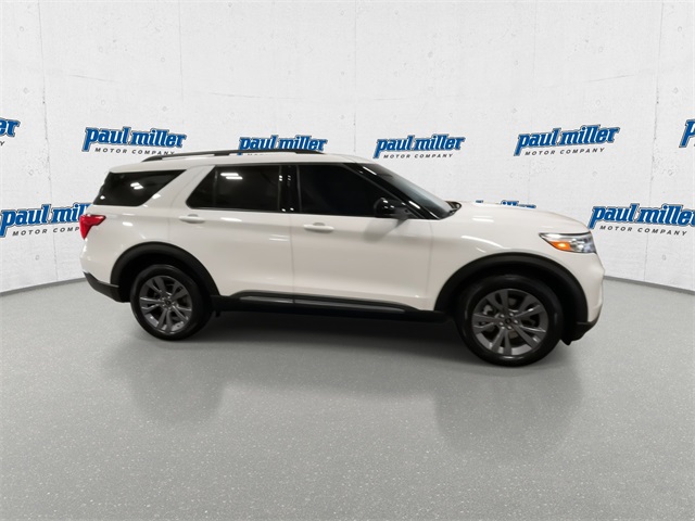 2023 Ford Explorer XLT photo 13