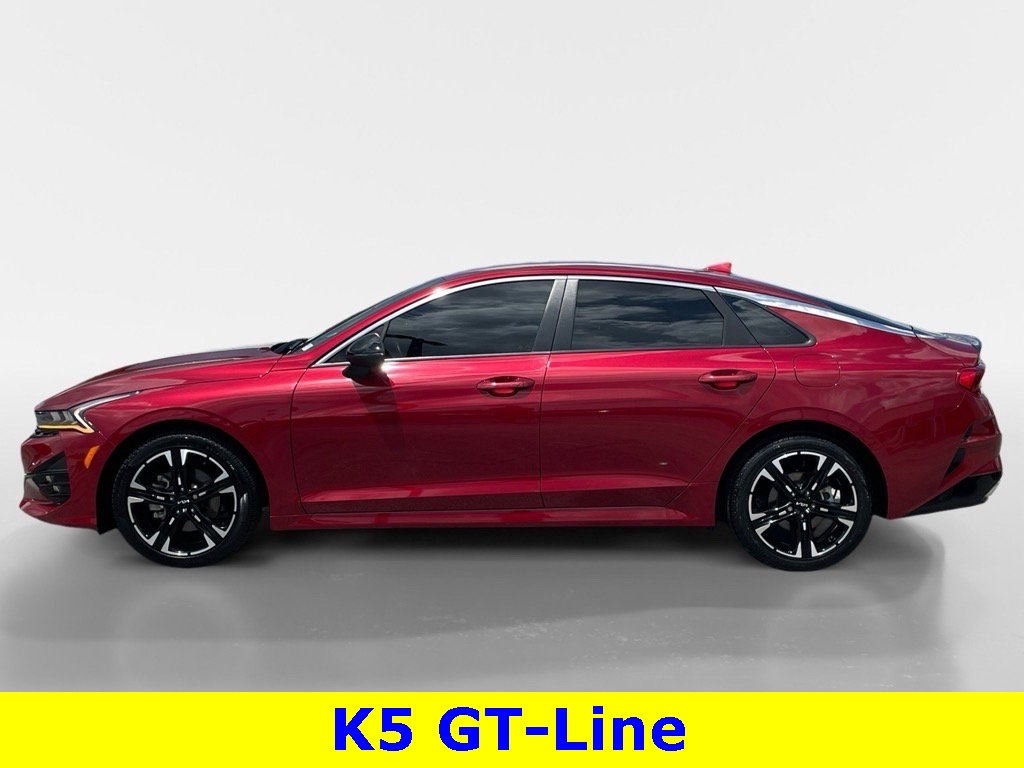 2024 Kia K5 GT-Line photo 2