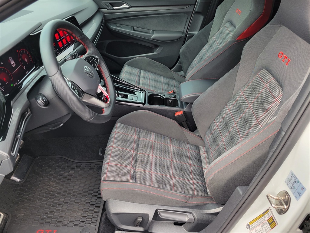 2024 Volkswagen Golf GTI S photo 10