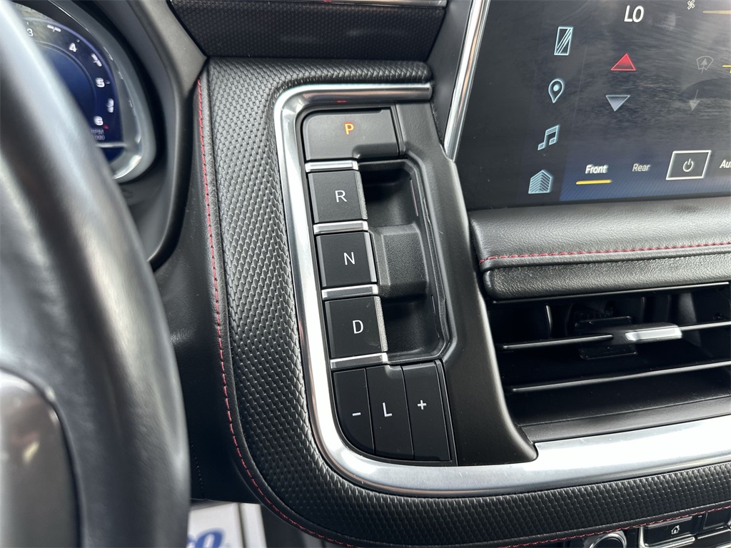 2023 Chevrolet Tahoe RST photo 19
