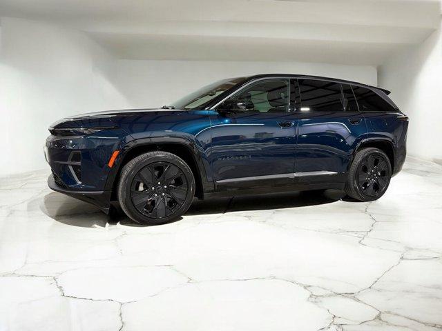 Used 2025 Jeep Wagoneer S Launch Edition with VIN 3C4RJNAK9ST590058 for sale in Orlando, FL