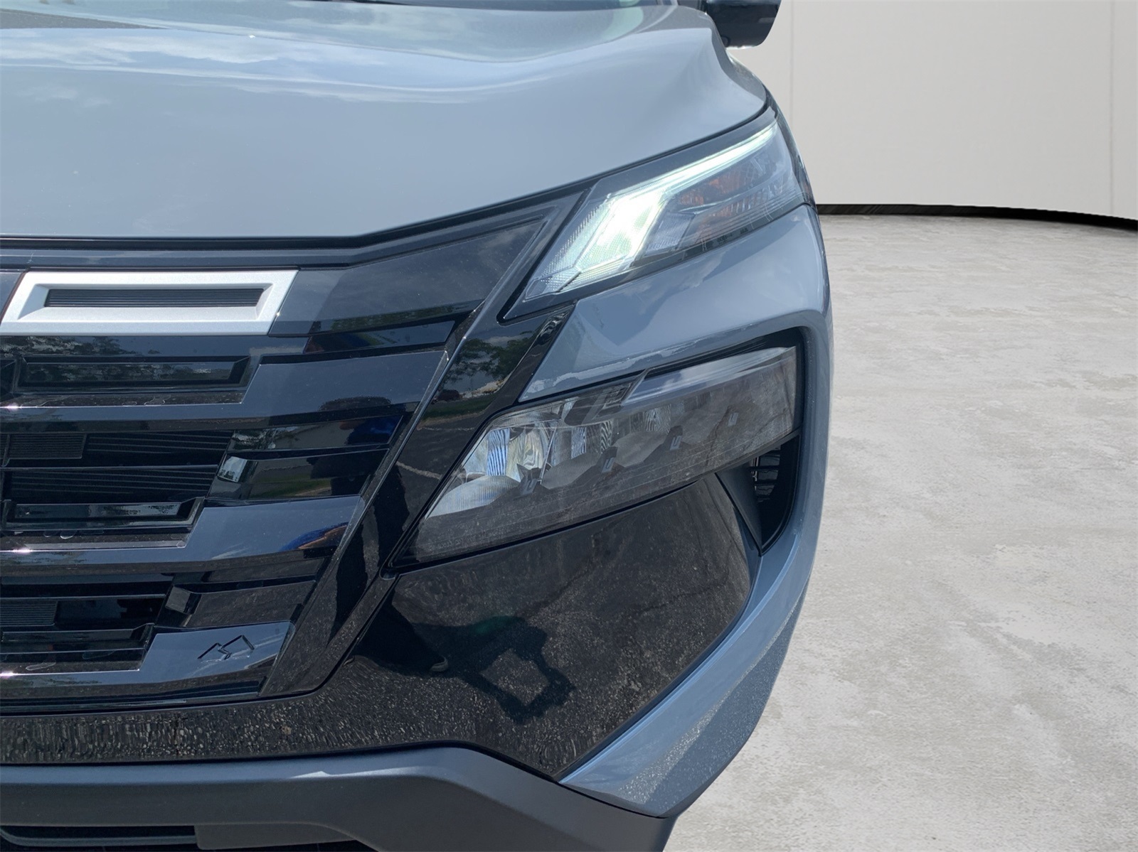 2026 Nissan Rogue SV photo 9