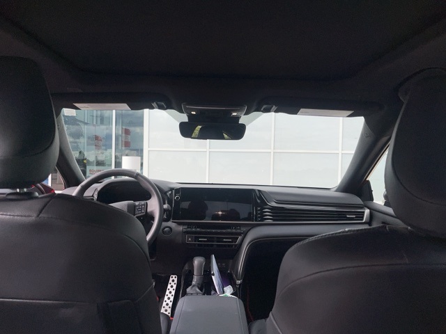 2025 Toyota Camry XSE photo 8
