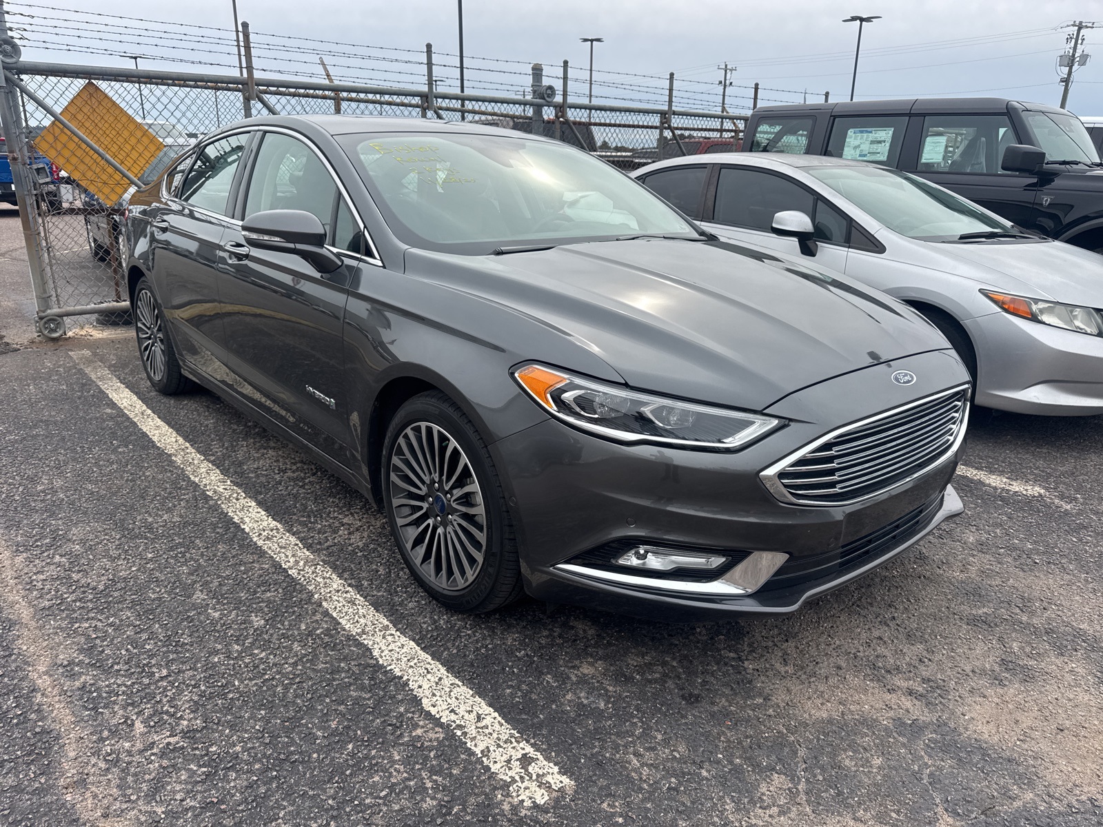 2017 Ford Fusion Hybrid Titanium's photo