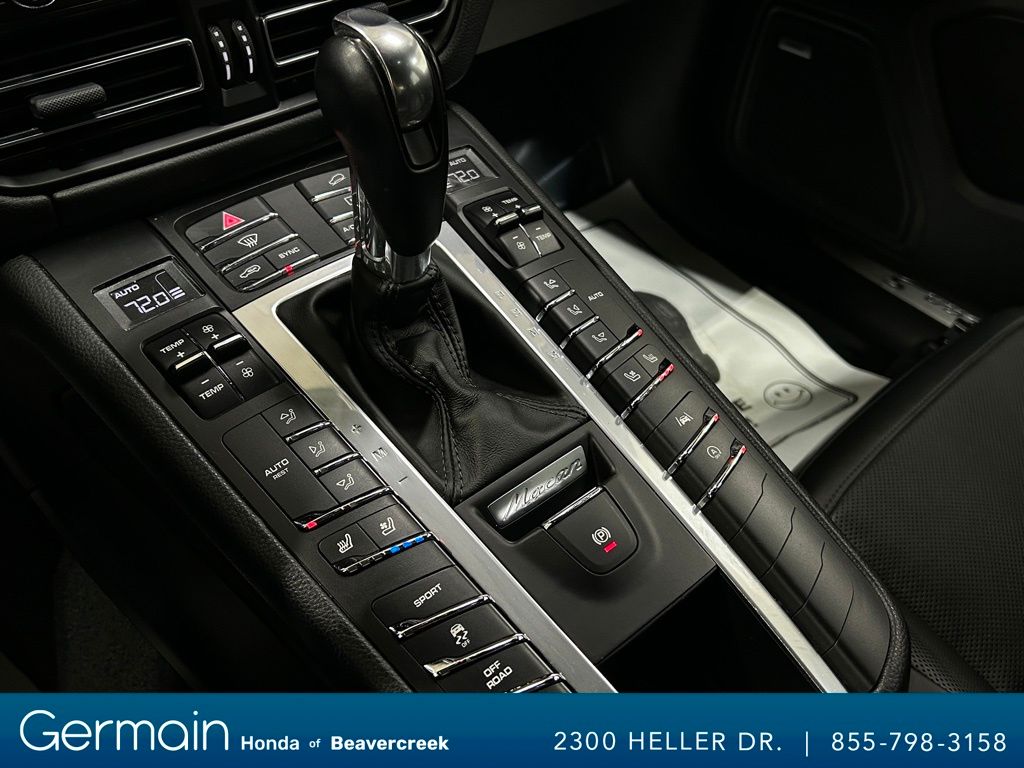 2020 Porsche Macan S photo 21