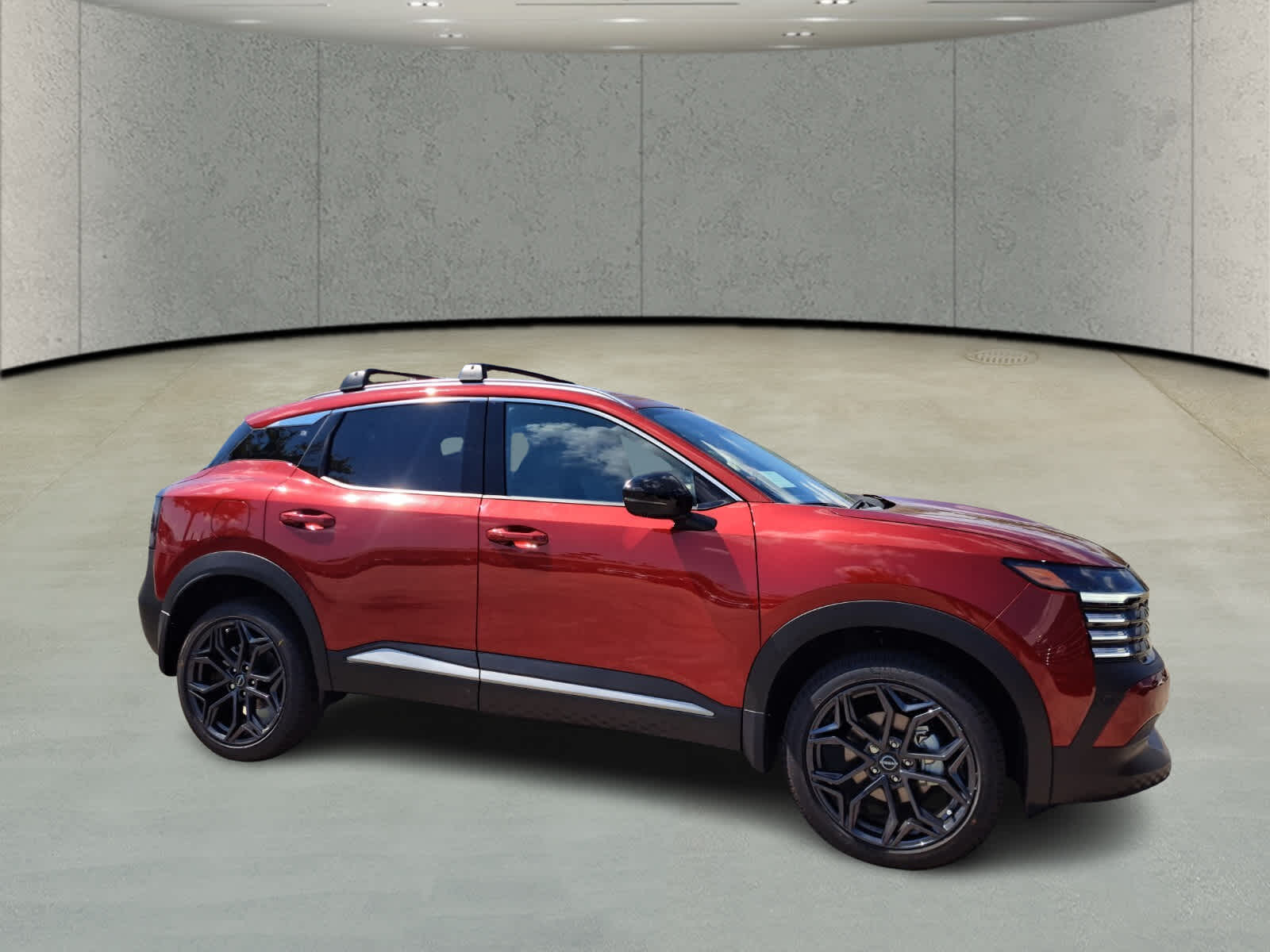 2026 Nissan Kicks SR photo 4