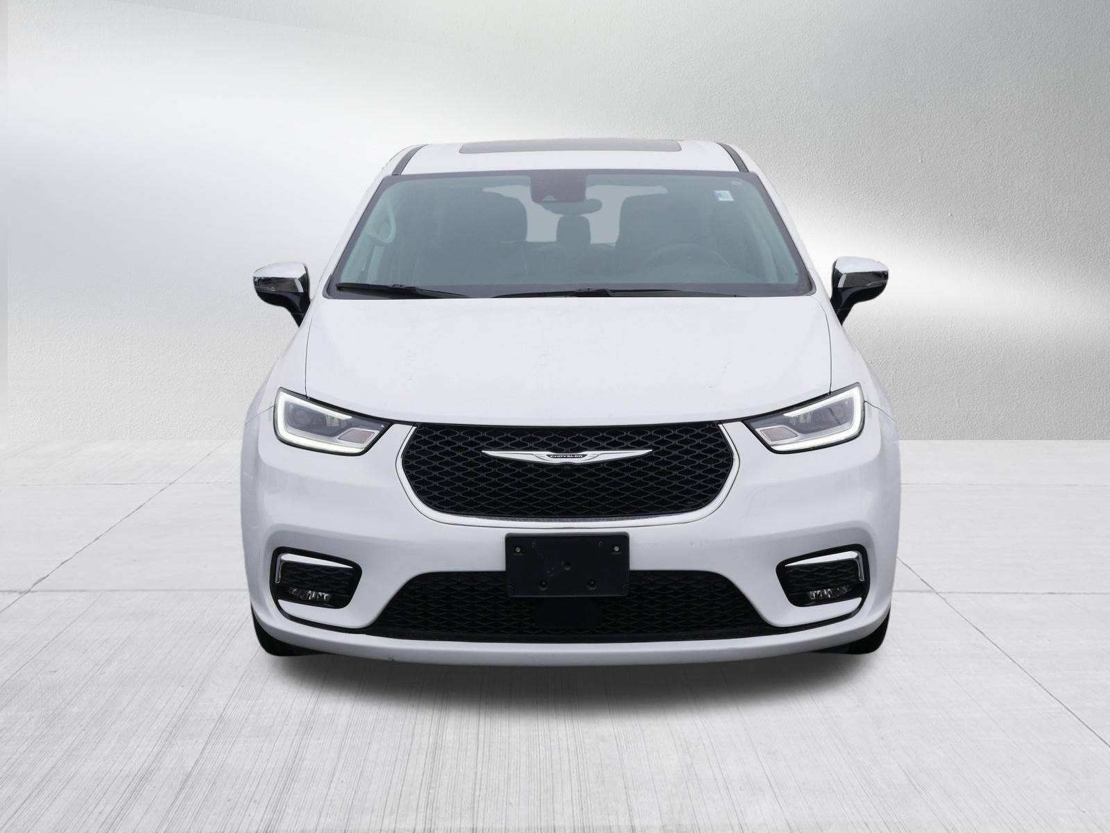 Used 2023 Chrysler Pacifica Hybrid Limited with VIN 2C4RC1S79PR626743 for sale in Bloomington, Minnesota