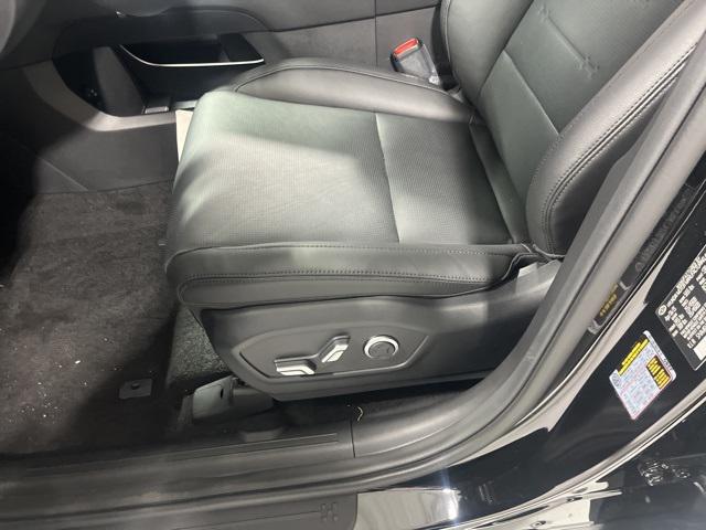 2025 Hyundai Santa Fe Limited photo 7