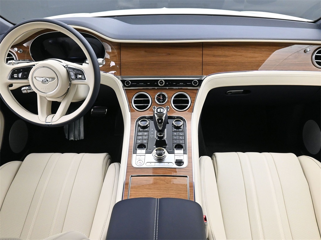 2026 Bentley Continental GTC photo 4