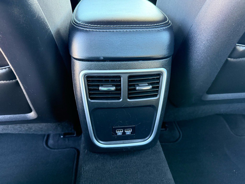 2022 Dodge Charger GT photo 13