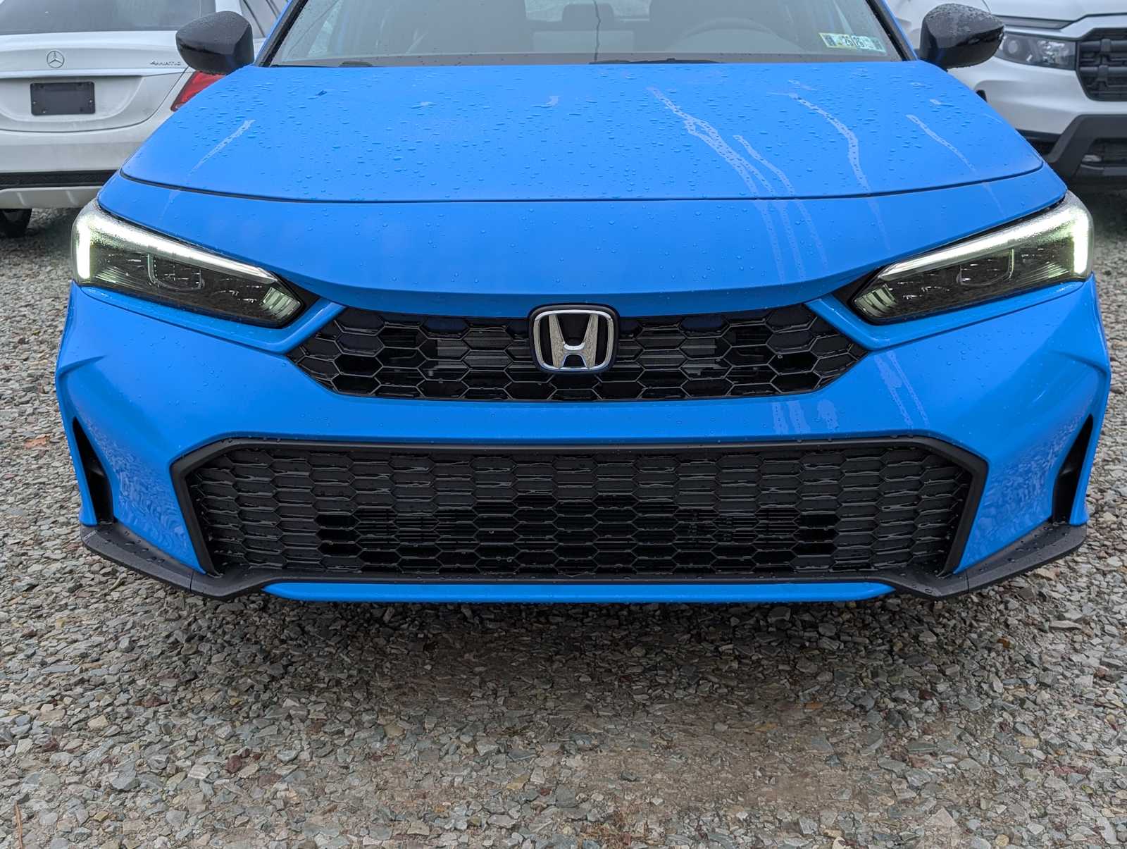 2026 Honda Civic Hatchback Hybrid Sport photo 2