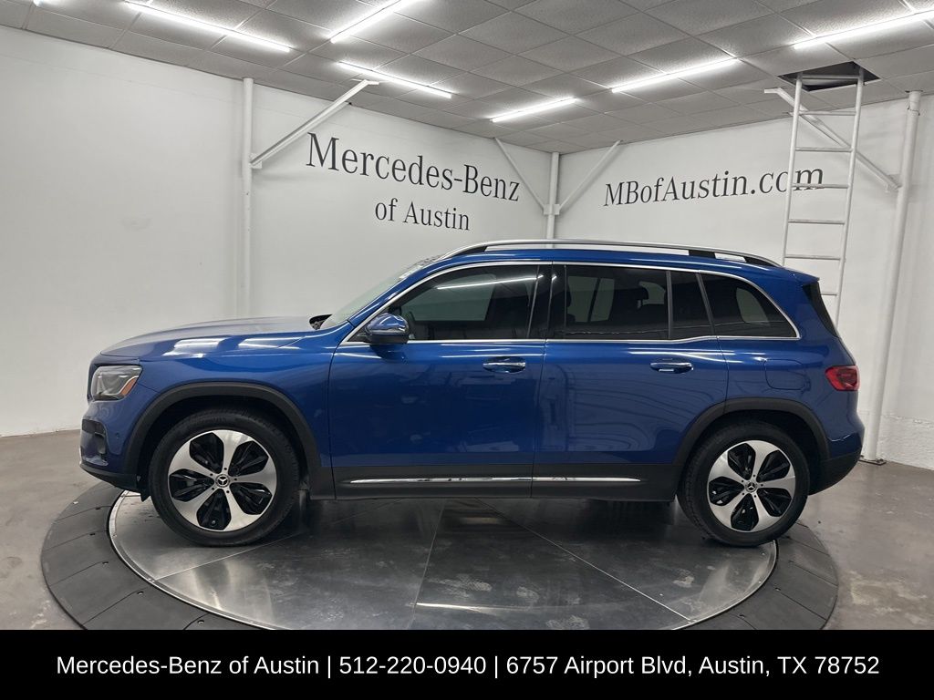 2024 Mercedes Benz GLB 250 4MATIC photo 2