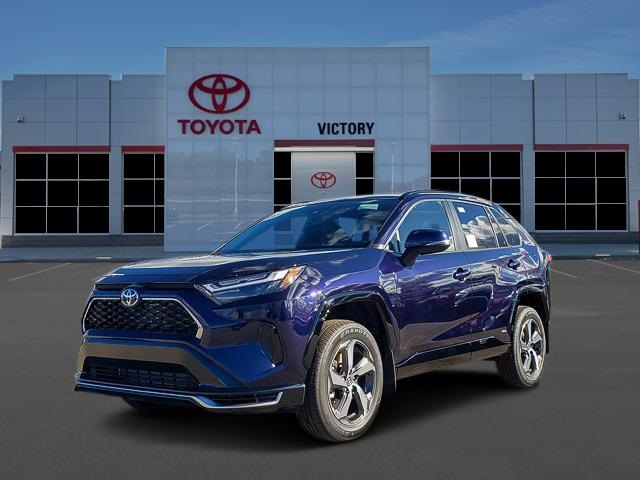 2025 Toyota RAV4 SE's photo