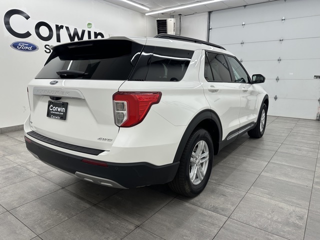 2023 Ford Explorer XLT photo 4