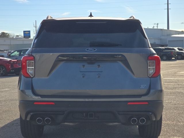 2024 Ford Explorer ST photo 3
