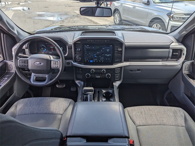 2023 Ford F-150 Lightning XLT photo 7