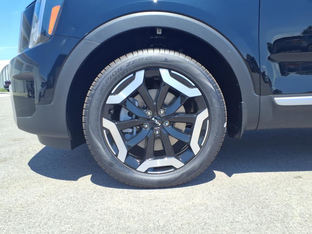2025 Kia Telluride S photo 10