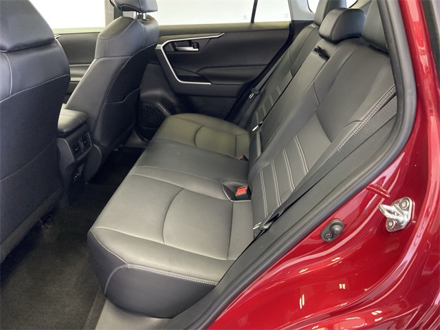 2023 Toyota RAV4 XLE Premium photo 32