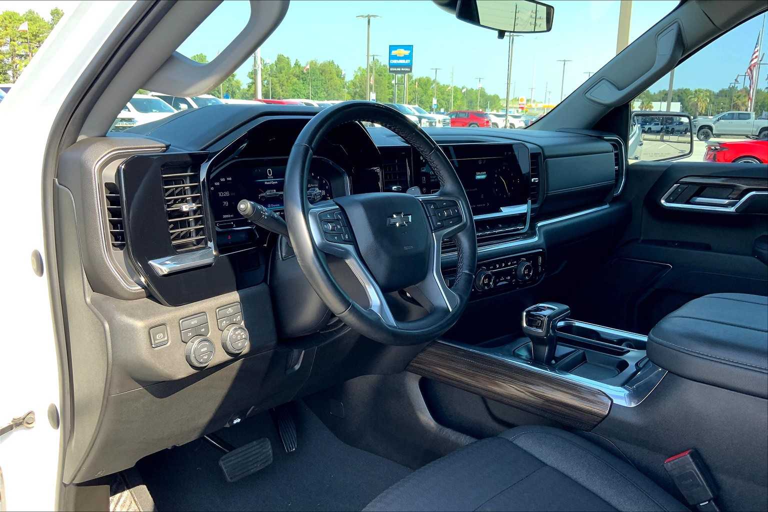 2023 Chevrolet Silverado 1500 RST photo 15