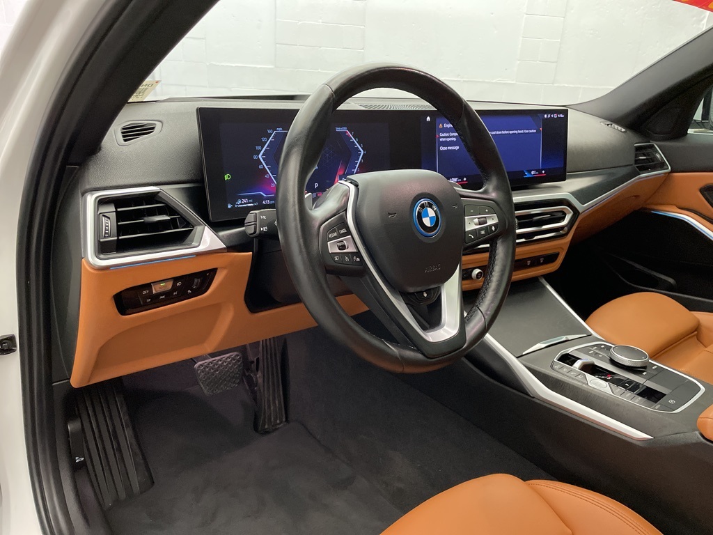 2024 Bmw 330e photo 16