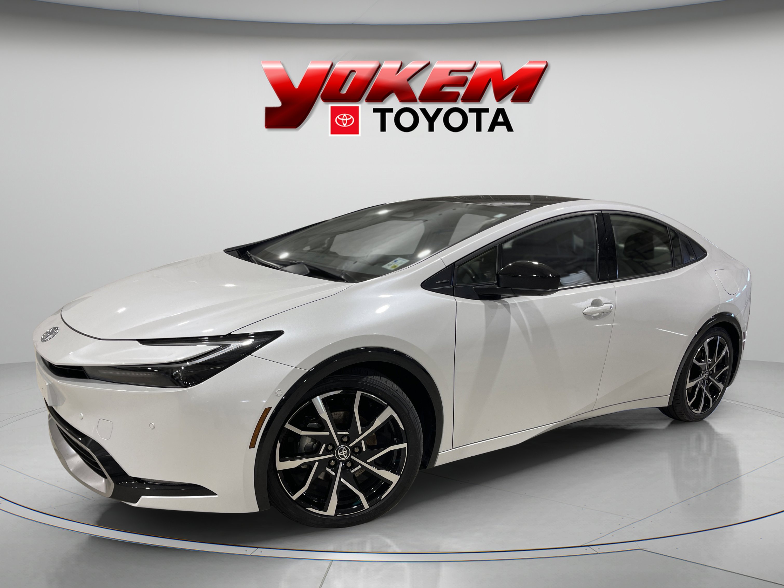 2024 Toyota Prius Prime XSE Premium's photo