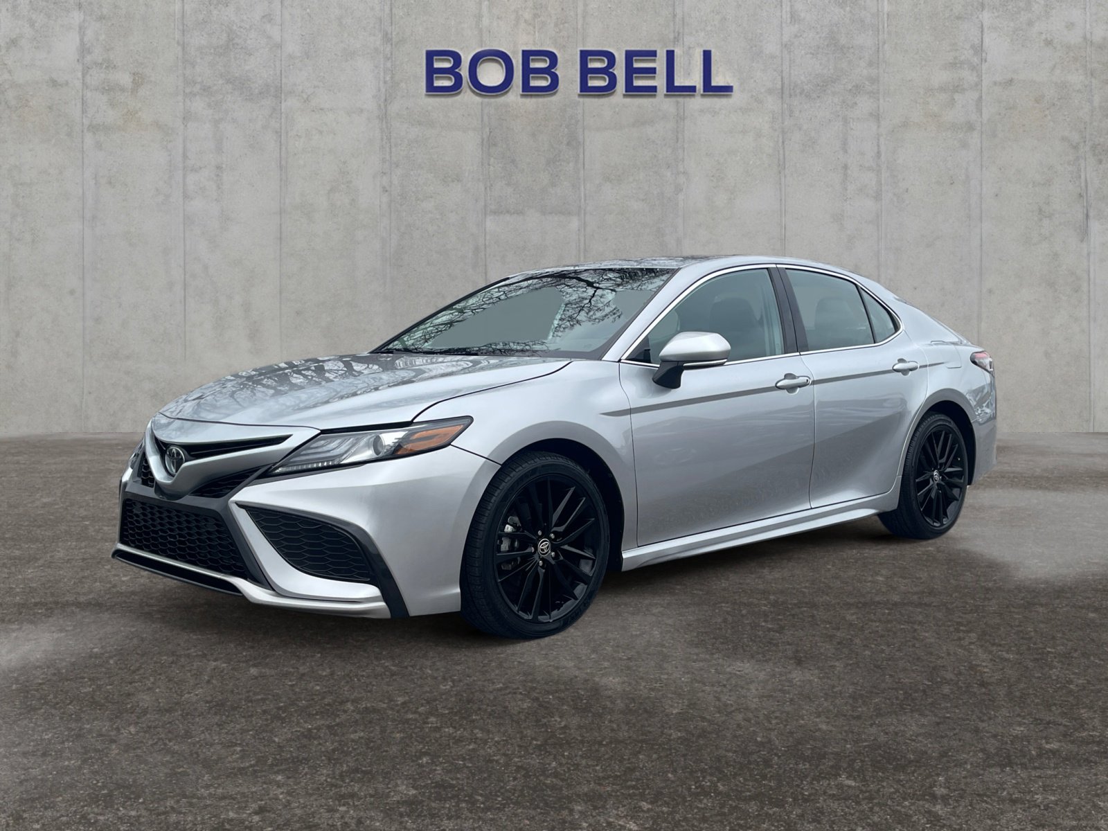 2023 Toyota Camry XSE's photo