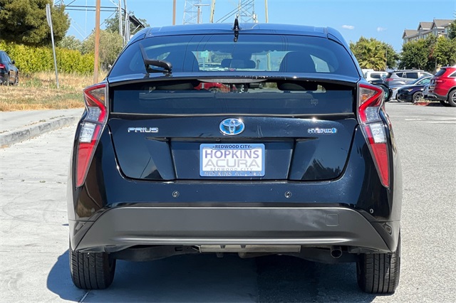 2017 Toyota Prius One Two photo 5
