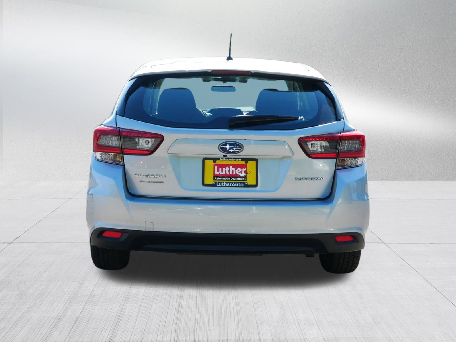 2022 Subaru Impreza Base photo 6